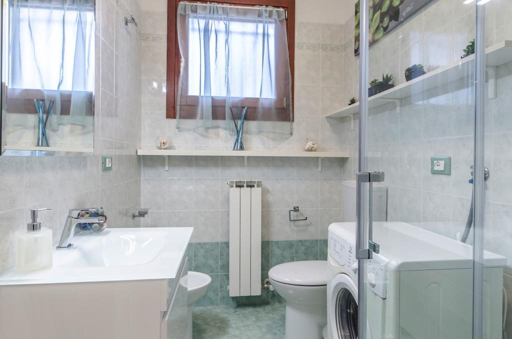 Residence Villaggio Dei Fiori Con Piscina E Posto Spiaggia Incluso Caorle Chambre photo